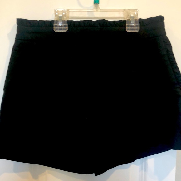 J.Crew Ruffled Shorts - Picture 1 of 6